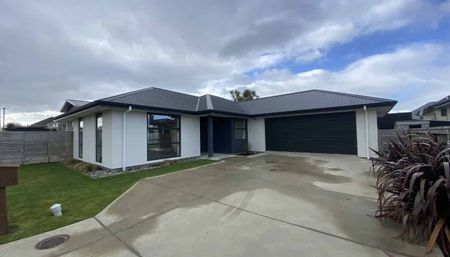 Modern Family Home Available - Photo 4