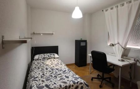 Calle Margarita Xirgu, Getafe, Community of Madrid 28903 - Photo 3