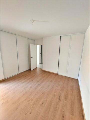 Location Appartement 2 pièces 42m² CASTANET TOLOSAN 31320 - Photo 2