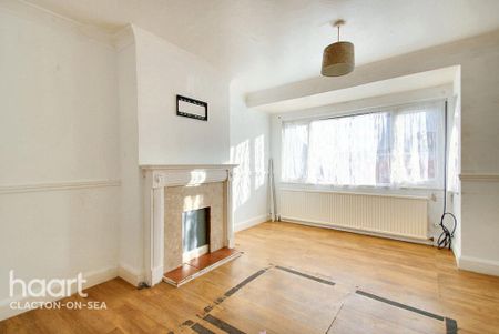 3 bedroom semi-detached house to rent - Photo 3