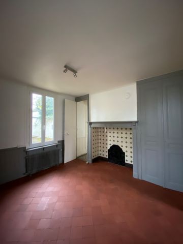 APPARTEMENT T3 AVEC COURETTE COMMUNE - Photo 2