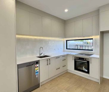 Rent this brand new home in one of Auckland’s most sought-after sub... - Photo 2