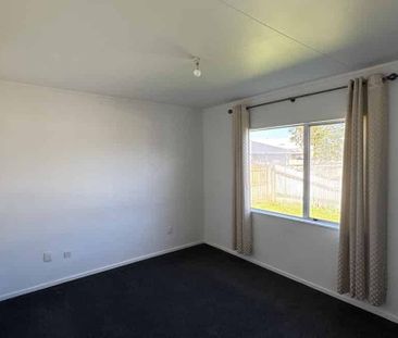 LEVIN - 3 BEDROOMS - Photo 2