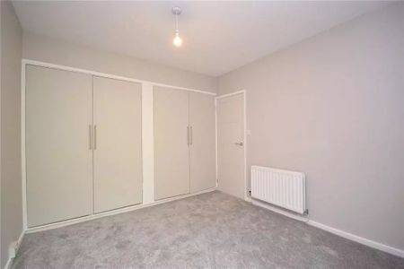 2 Bed Flat, Grove Court, LS6 - Photo 4