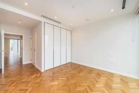 3 bedroom flat to rent - Photo 3