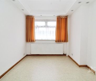 5 bedroom detached house to rent - Photo 4