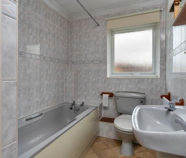 2 bedroom terraced house to rent - Photo 6