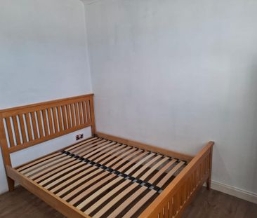 1 bedroom in a house share to rent - Photo 6