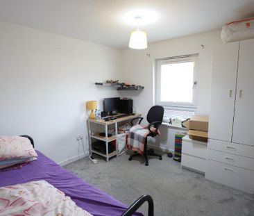 3 bedroom end of terrace house to rent - Photo 6