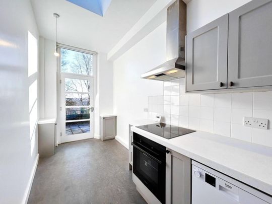 1 bedroom Flat To Let Total Size: 496 SQ FT - Photo 1