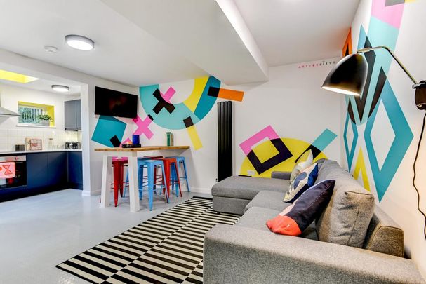 6 bedroom house of multiple occupation to rent - Photo 1