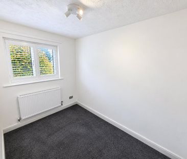 4 bedroom detached house to rent - Photo 3