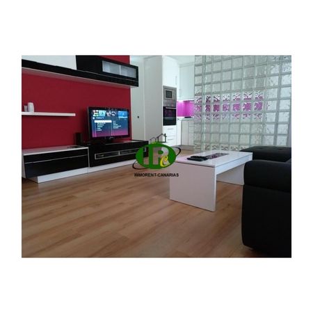 Renovierte Wohnung mit Fahrstuhl, und mit 3 Schlafzimmern. 1 Bad und 1 Gäste- WC. - Photo 5