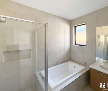 Stylish, Spacious & Brand New - 4 Beds and 2 Baths - Photo 5