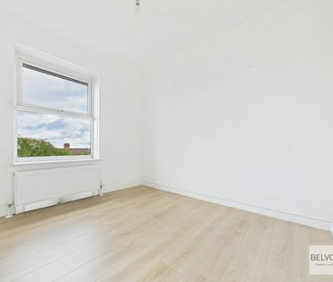 Semi-detached house to rent on - Photo 4