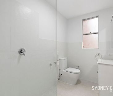 STUNNING RECENTLY RENOVATED STUDIO APARTMENT | Unfurnished - Photo 3
