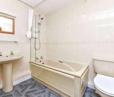 Wood Road, Hindhead, Surrey, GU26 - Photo 6