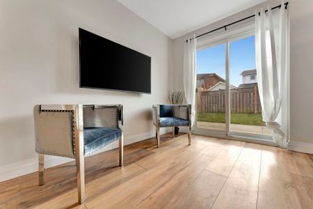 For Lease - 144 Ravenbury Drive, Hamilton, Ontario - Photo 2