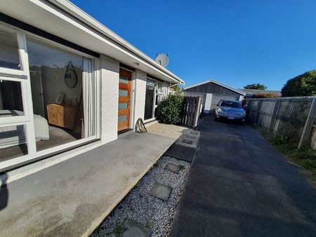 Two bedroom home - Photo 3