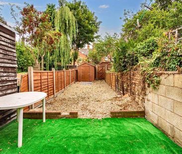 Mixed use to rent - Photo 1