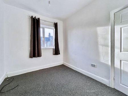 3 bed terraced house to rent in SR8 - Photo 3