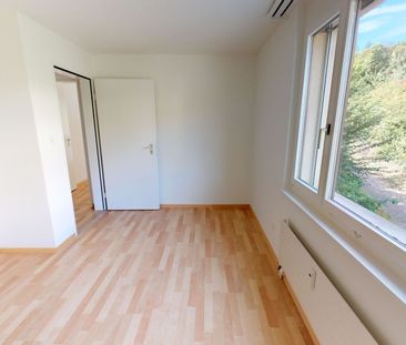 Grosszügige 4.5-Zimmer-Wohnung an ruhiger Lage - Foto 4