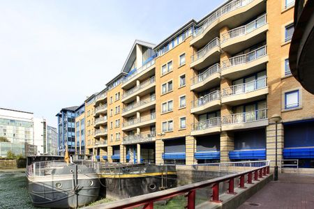 3 bedroom flat in 51 Parkgate Road - Photo 3