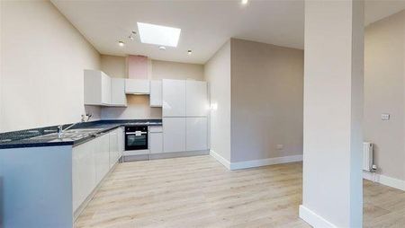 2 bedroom flat to rent - Photo 4