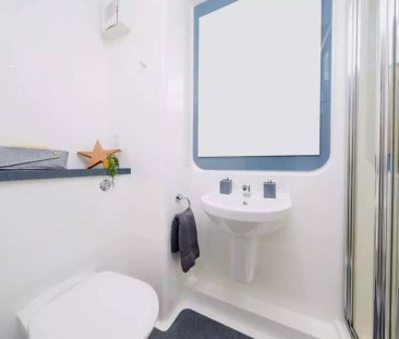 Gold Ensuite - Photo 2
