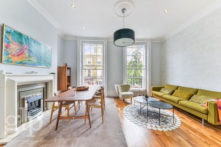 2 Bedroom Maisonette, Connaught Street, Hyde Park, London, W2 - Photo 4