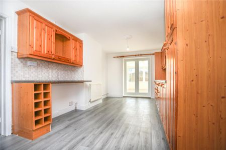 3 bedroom semi-detached house to rent - Photo 4
