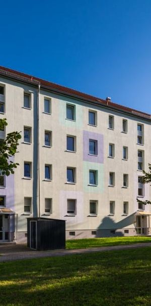 Wir sanieren für Sie! 3 Zimmer-Wohnung im EG mit Balkon in Merseburg - Foto 1