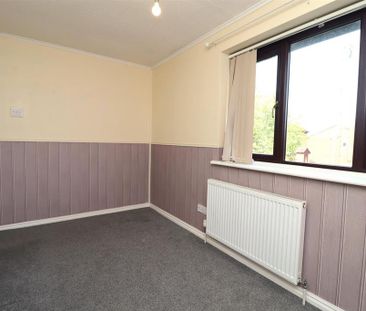 2 bedroom semi-detached house to rent - Photo 4