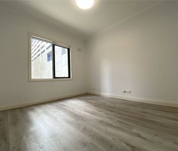 210/28 Little Lonsdale Street - Photo 4