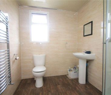 1 bedroom in a house share to rent - Photo 6