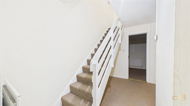 3 Bedroom Semi-detached - Photo 1