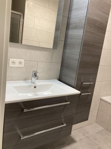 Appartement - Te huur - Photo 3