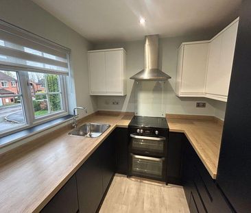 2 bedroom semi-detached house to rent - Photo 4