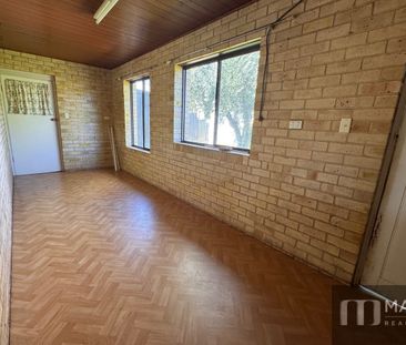 SET IN A QUIET LOCATION - Photo 1