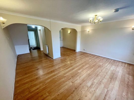 3 bedroom terraced house to rent - Photo 1