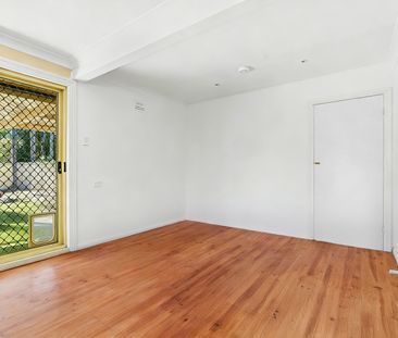 Beautiful 4-Bedroom Home in Center of Holsworthy - Photo 1