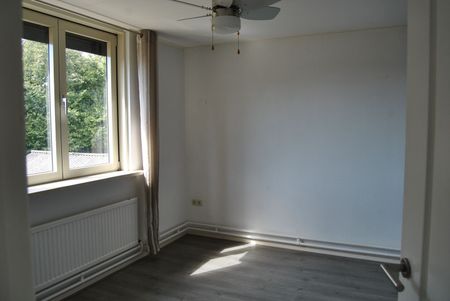 Julianalaan 9, Posterholt, 6061AT - Foto 2
