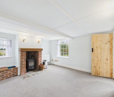 4 bedroom detached house to rent - Photo 2