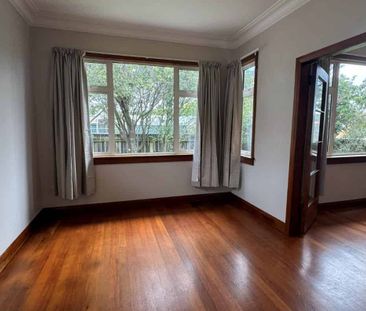 Fantastic Home – Warm, Sunny & Double Glazed! - Photo 2