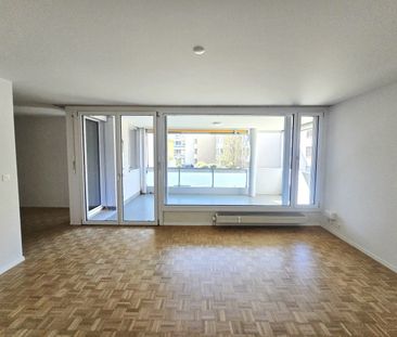 Traumhafte 3.5-Zimmerwohnung im schönen Lindenhof in Wettingen - Photo 1