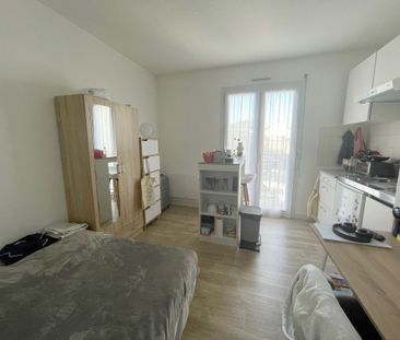 Location Appartement 1 pièce 18m² ANGERS 49000 - Photo 4