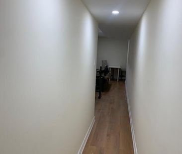 For Lease - 37 Puisaya Drive Unit# Lower, Richmond Hill, Ontario - Photo 4