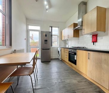 2 bedroom flat to rent - Photo 4