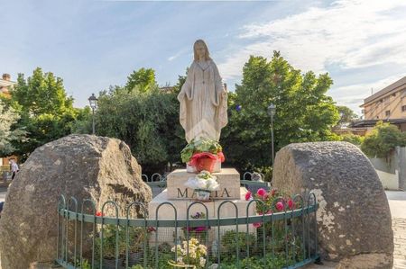 Villa a schiera piazza Palmiro Togliatti 1, Santa Maria delle Mole, Marino - Photo 2