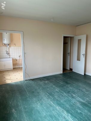 Grand studio idéalement placé - Photo 1